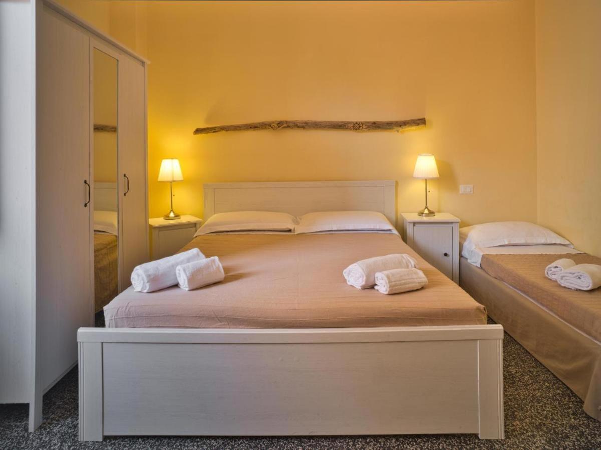 2 Passi Dal Mare Hotel Finale Ligure Exterior photo