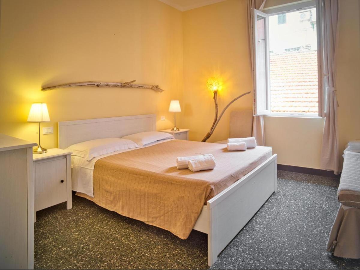 2 Passi Dal Mare Hotel Finale Ligure Exterior photo